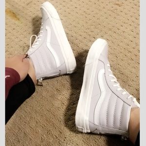 NWT Vans High Top Classic Slim Fit